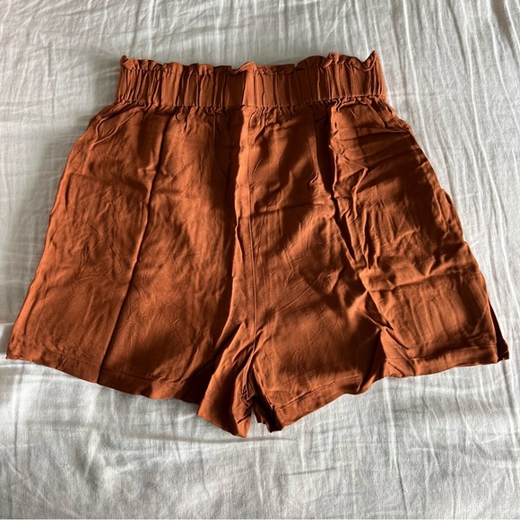 NWOT Emma Knudsen Andie Short - Cinnamon - Size Small - Picture 2 of 5